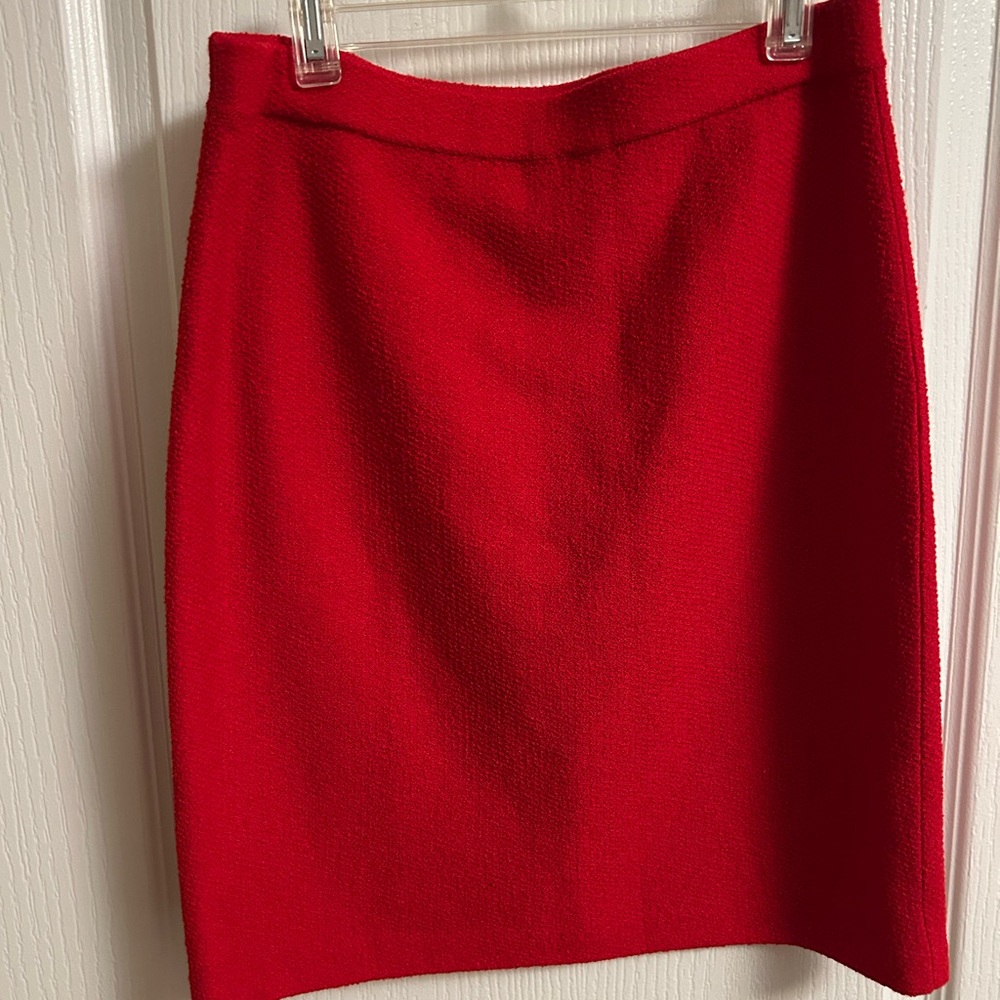 St. John Vibrant Red Pencil Skirt - Picture 3 of 4